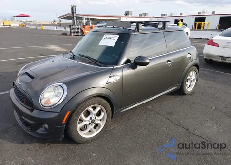 2011 Mini Cooper S from USA, damaged, VIN WMWSV3C5XBTY11855